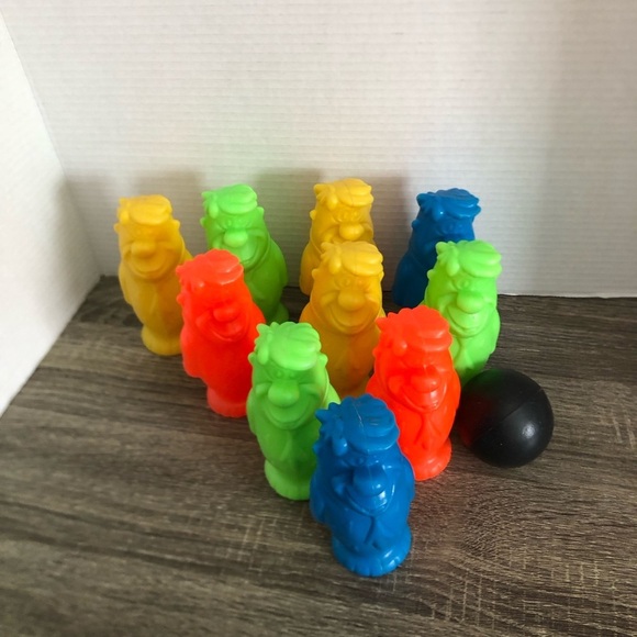 Vtg 1976 Fred Flintstone Bowling Set -Rare - Picture 1 of 13